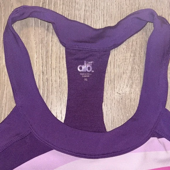 ALO Coolfit Tank XL - Picture 3 of 3